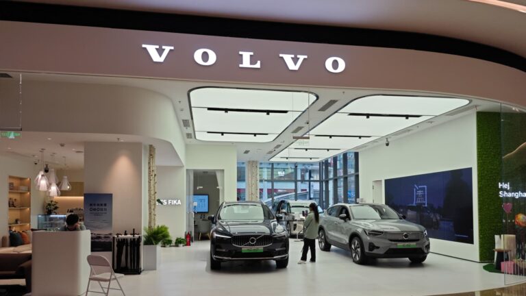 108008160 1721287456404 gettyimages 2085560481 A VOLVO Store in Shanghai