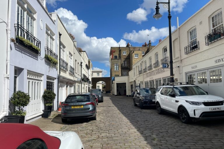 1728280664 historicphoto2 eatonsquaremews belgraviagaragecompany